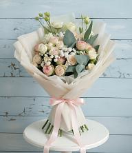 Букет цветов из:  Розы и Лизиантусы в Вад