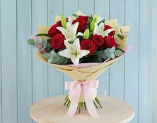 Букет цветов из:  Лилии и Розы в Вад