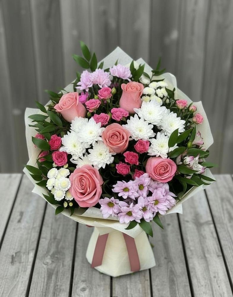 Букет цветов из: Альстромерии, Гвоздики, Розы и Хризантемы в Вад