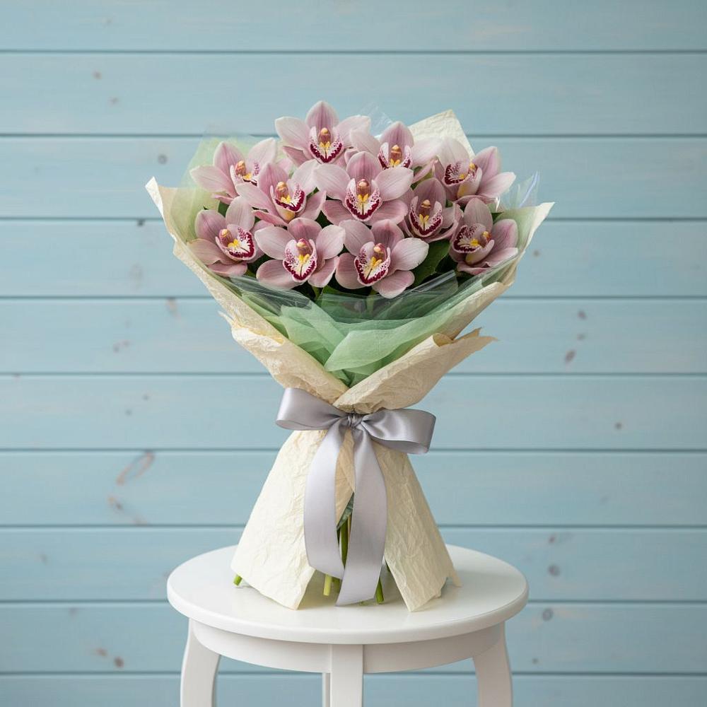 Букет цветов из: Орхидеи и Розы в Вад