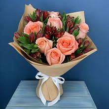 Букет цветов из:  Розы и Альстромерии в Вад