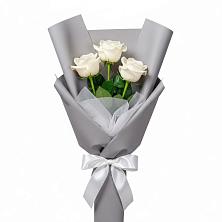 Букет 3 белые розы в Вад