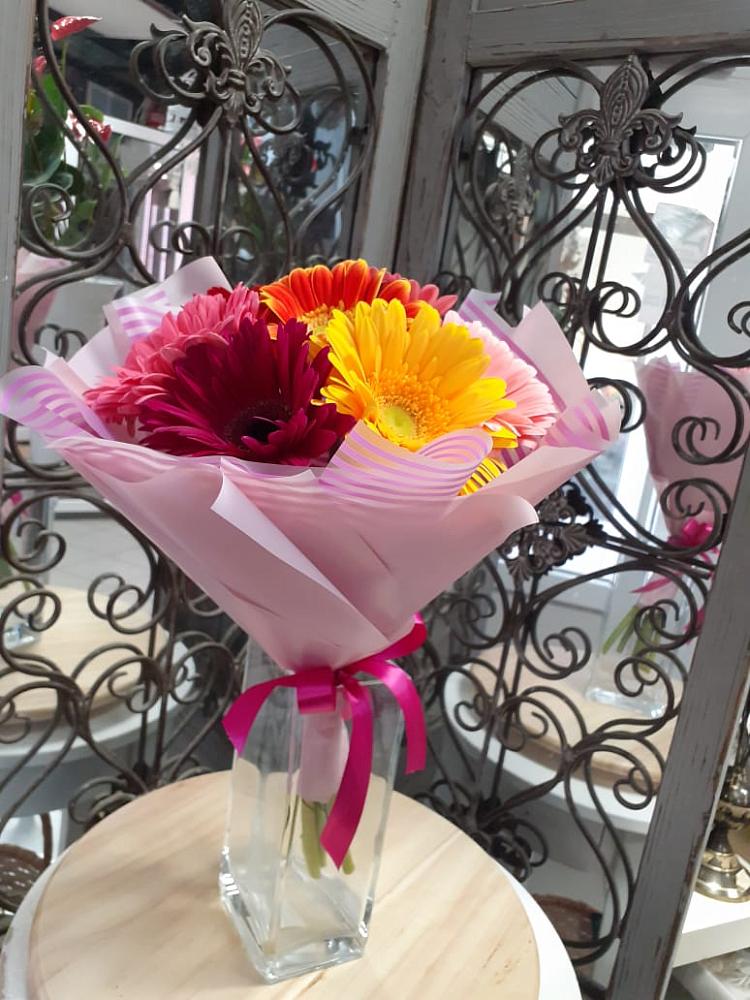 Букет цветов из: Герберы в Вад