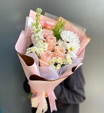 Букет цветов из:  Хризантемы и Розы в Вад