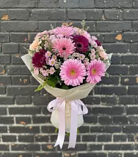 Букет цветов из:  Герберы и Хризантемы в Вад