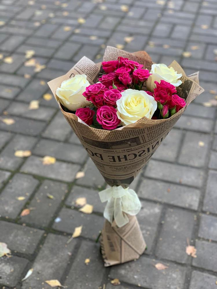 Букет цветов из: Розы в Вад