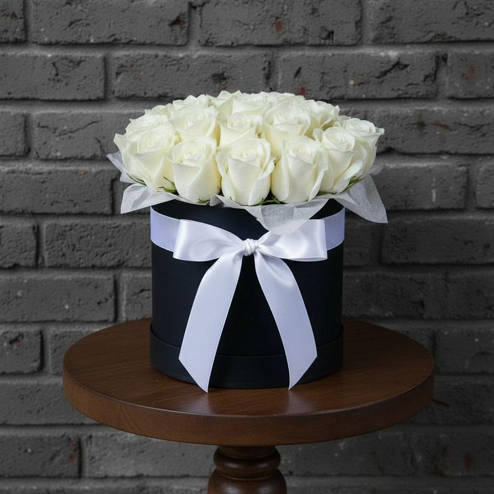 Цветочная композиция из Розы в шляпной коробке в Вад